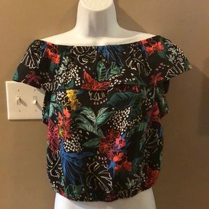 Floral off the shoulder top. NWT!